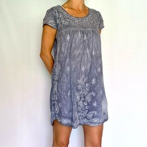 Chelsea & Violet embroidered shift dress